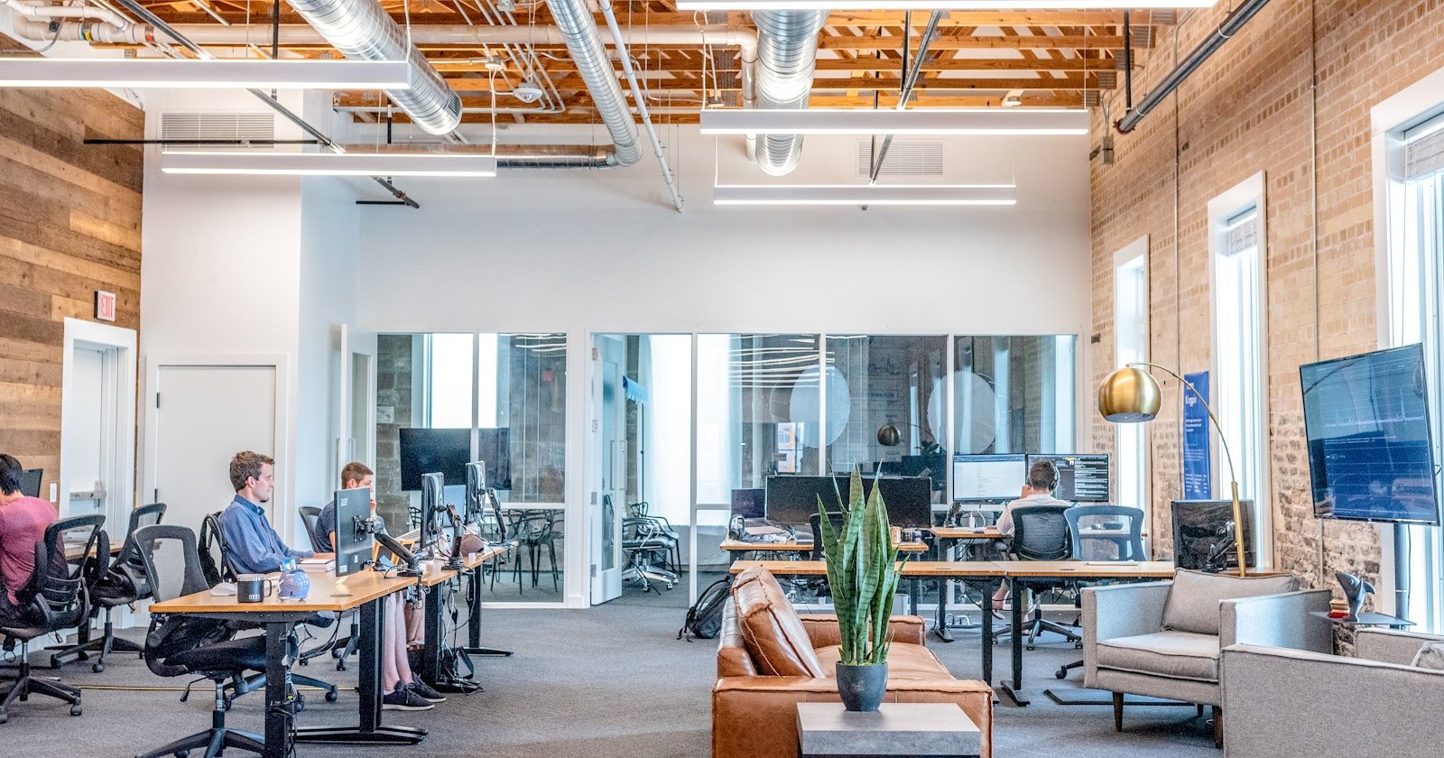 The Invisible Employee: Best AI Tools for Small Business (2026)
